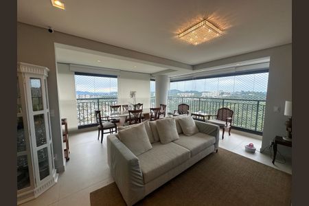 Apartamento à venda com 120m², 3 quartos e 2 vagasSala