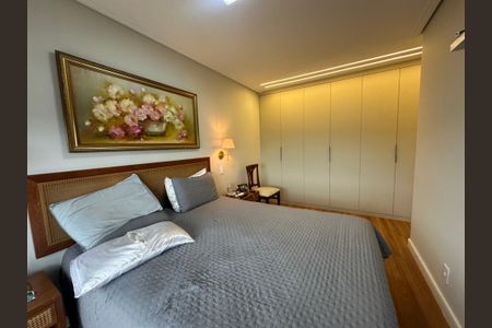 Apartamento à venda com 120m², 3 quartos e 2 vagasSuíte 3