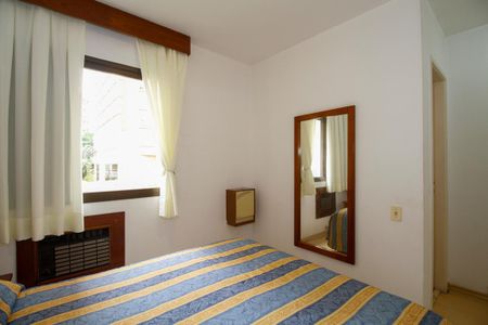 Apartamento para alugar com 140m², 3 quartos e 2 vagas Apartamento para alugar com 140m², 3 quartos e 2 vagasSuíte