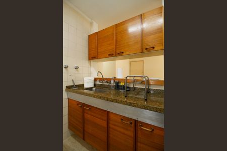 Apartamento para alugar com 140m², 3 quartos e 2 vagas Apartamento para alugar com 140m², 3 quartos e 2 vagasCozinha