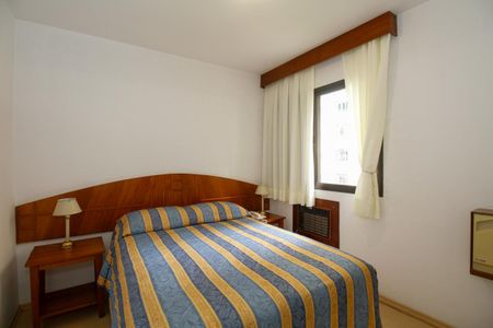 Apartamento para alugar com 140m², 3 quartos e 2 vagas Apartamento para alugar com 140m², 3 quartos e 2 vagasSuíte