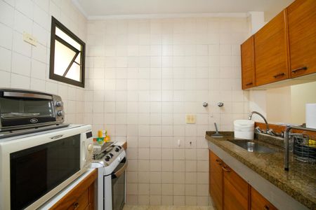 Apartamento para alugar com 140m², 3 quartos e 2 vagas Apartamento para alugar com 140m², 3 quartos e 2 vagasCozinha