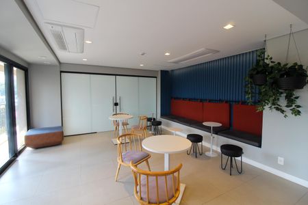 Apartamento à venda com 32m², 1 quarto e 1 vagaÁrea comum