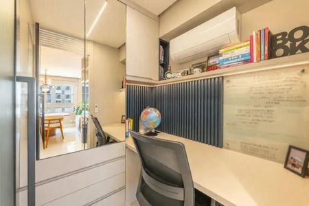 Apartamento à venda com 74m², 2 quartos e 1 vagaQuarto