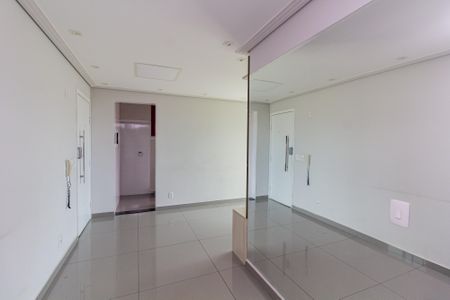 Sala de apartamento para alugar com 2 quartos, 60m² em Itaquera, São Paulo