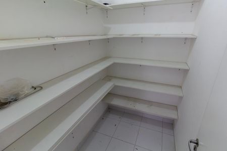 Apartamento para alugar com 135m², 3 quartos e 2 vagas Apartamento para alugar com 135m², 3 quartos e 2 vagasDispensa