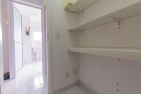 Apartamento para alugar com 135m², 3 quartos e 2 vagas Apartamento para alugar com 135m², 3 quartos e 2 vagasDispensa