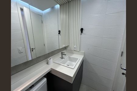 Apartamento para alugar com 50m², 2 quartos e sem vagaBanheiro
