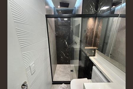 Apartamento para alugar com 50m², 2 quartos e sem vagaBanheiro