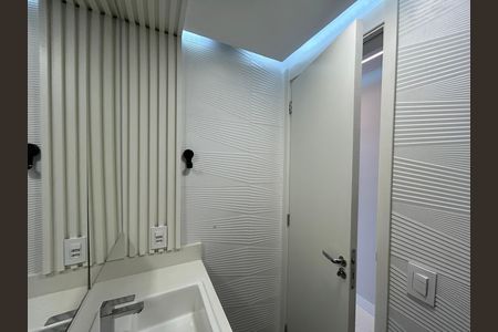 Apartamento para alugar com 50m², 2 quartos e sem vagaBanheiro