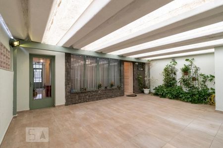 Casa para alugar com 350m², 4 quartos e 3 vagas Casa para alugar com 350m², 4 quartos e 3 vagasÁrea externa