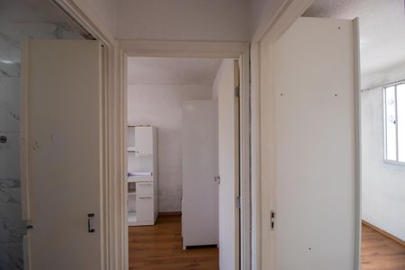 Apartamento para alugar com 42m², 2 quartos e 1 vagaCorredor entre quarto 1 e 2/banheiro