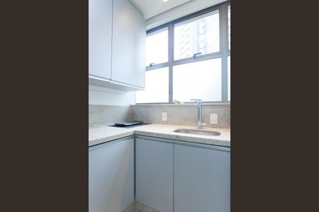 Apartamento para alugar com 92m², 2 quartos e 2 vagas Apartamento para alugar com 92m², 2 quartos e 2 vagasCozinha