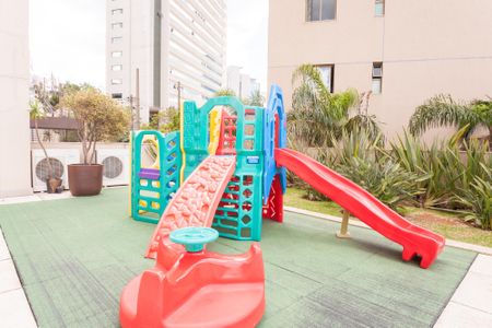 Apartamento para alugar com 92m², 2 quartos e 2 vagas Apartamento para alugar com 92m², 2 quartos e 2 vagasÁrea comum - Playground