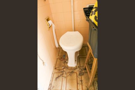 Apartamento para alugar com 84m², 2 quartos e sem vaga Apartamento para alugar com 84m², 2 quartos e sem vagaBanheiro de Serviço