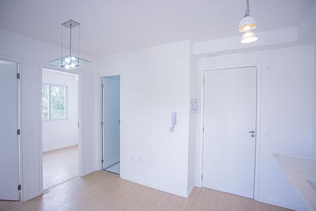 Sala e cozinha de apartamento para alugar com 2 quartos, 36m² em Jardim Jaragua (sao Domingos), São Paulo
