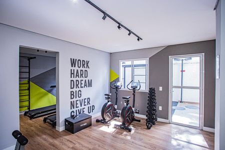 Apartamento para alugar com 36m², 2 quartos e sem vaga Apartamento para alugar com 36m², 2 quartos e sem vagaÁrea comum - Academia