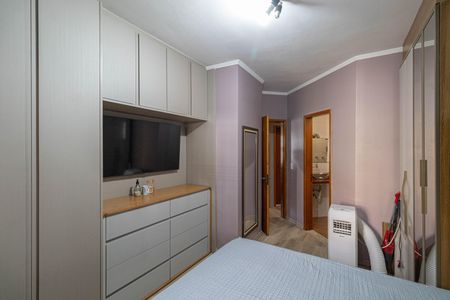 Casa à venda com 84m², 3 quartos e 3 vagas Casa à venda com 84m², 3 quartos e 3 vagasSuíte