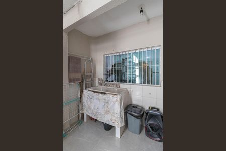 Casa à venda com 84m², 3 quartos e 3 vagas Casa à venda com 84m², 3 quartos e 3 vagasÁrea de Serviço