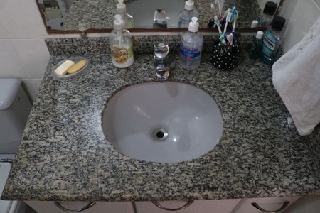 Apartamento à venda com 71m², 3 quartos e 2 vagasBanheiro