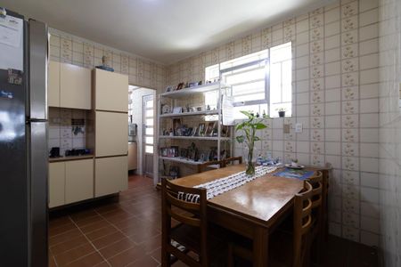 Casa à venda com 120m², 3 quartos e 2 vagasCozinha