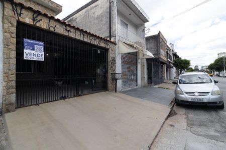 Casa à venda com 120m², 3 quartos e 2 vagasFachada e Plaquinha