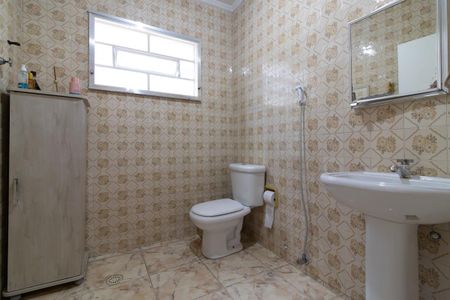 Casa à venda com 120m², 3 quartos e 2 vagasBanheiro 1