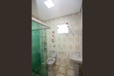 Casa à venda com 130m², 3 quartos e 2 vagas Casa à venda com 130m², 3 quartos e 2 vagasBanheiro Social