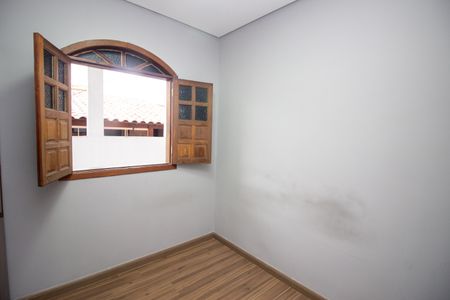 Casa à venda com 130m², 3 quartos e 2 vagas Casa à venda com 130m², 3 quartos e 2 vagasQuarto 2