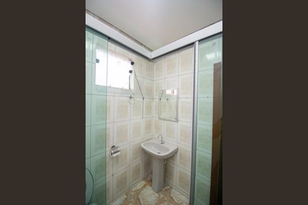 Casa à venda com 130m², 3 quartos e 2 vagas Casa à venda com 130m², 3 quartos e 2 vagasBanheiro Social