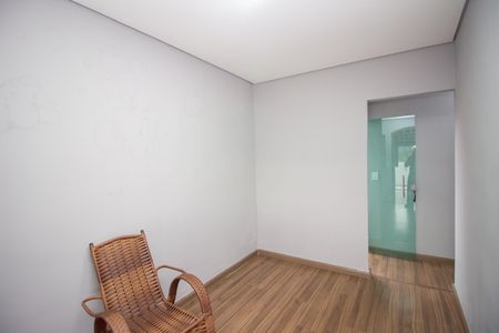 Sala de casa à venda com 3 quartos, 130m² em Kennedy, Contagem