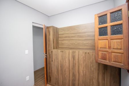 Casa à venda com 130m², 3 quartos e 2 vagas Casa à venda com 130m², 3 quartos e 2 vagasQuarto 2