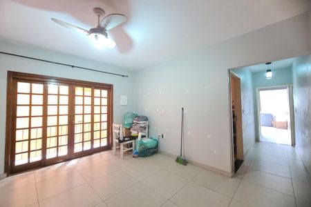 Casa para alugar com 140m², 2 quartos e sem vagaSala