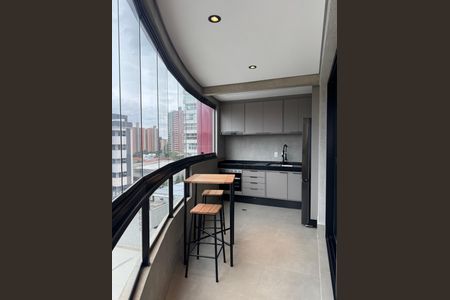 Apartamento à venda com 85m², 2 quartos e 2 vagasVaranda