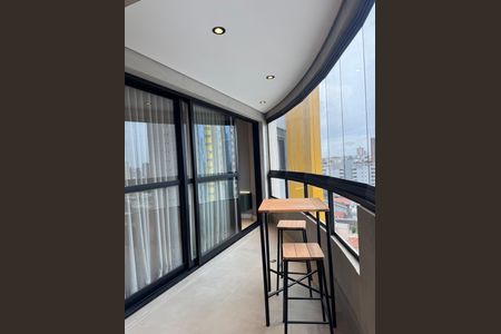 Apartamento à venda com 85m², 2 quartos e 2 vagasVaranda