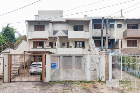 Casa à venda com 181m², 3 quartos e 3 vagasFachada
