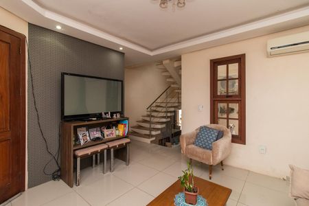 Sala de casa à venda com 3 quartos, 181m² em Ipanema, Porto Alegre
