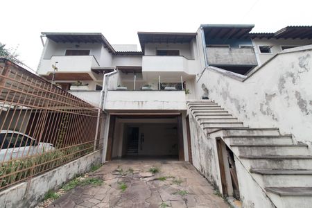 Casa à venda com 181m², 3 quartos e 3 vagasFachada