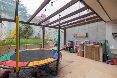 Casa à venda com 181m², 3 quartos e 3 vagasQuintal