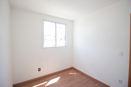 Quarto 2 de apartamento para alugar com 2 quartos, 45m² em Cabral, Contagem