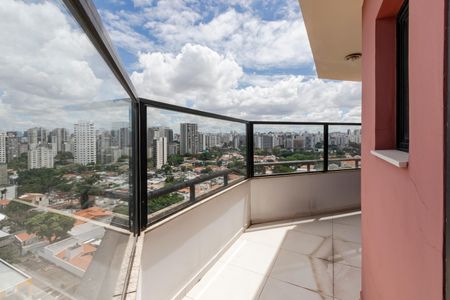 Apartamento à venda com 198m², 3 quartos e 3 vagasVaranda da Suíte 3