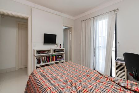 Apartamento à venda com 198m², 3 quartos e 3 vagasSuíte 2