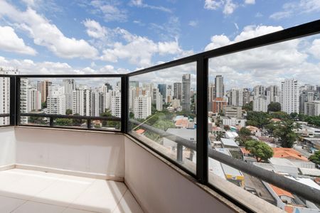 Apartamento à venda com 198m², 3 quartos e 3 vagasVaranda da Suíte 2