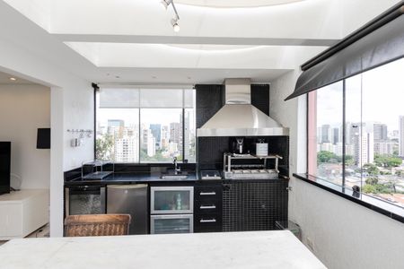 Apartamento à venda com 198m², 3 quartos e 3 vagasChurrasqueira