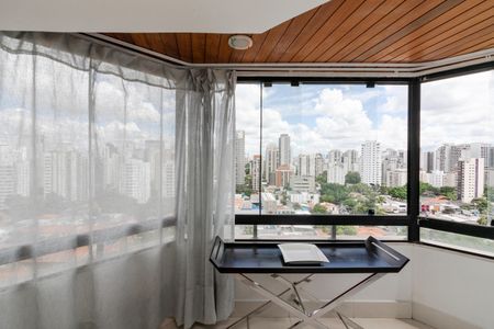 Apartamento à venda com 198m², 3 quartos e 3 vagasVaranda da Sala