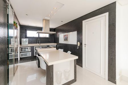 Apartamento à venda com 198m², 3 quartos e 3 vagasCozinha