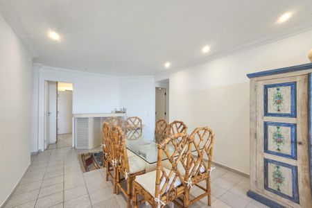 Apartamento para alugar com 175m², 4 quartos e 2 vagas Apartamento para alugar com 175m², 4 quartos e 2 vagasSala