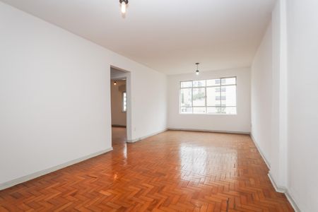 Apartamento para alugar com 112m², 2 quartos e 1 vaga Apartamento para alugar com 112m², 2 quartos e 1 vagaSala