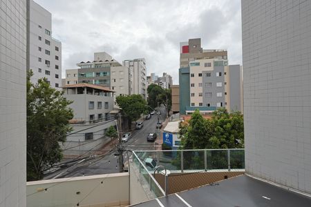 Vista de apartamento à venda com 2 quartos, 64m² em Carmo, Belo Horizonte