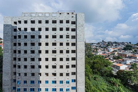 Vista Sala de apartamento para alugar com 2 quartos, 38m² em Jardim Bandeirantes, São Paulo